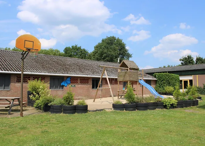 Tente de luxe Tent Eendje Met Privé Sanitair Nistelrode