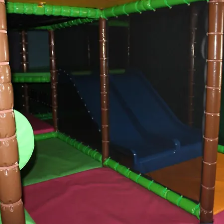 Tent Eendje Met Prive Sanitair * Nistelrode